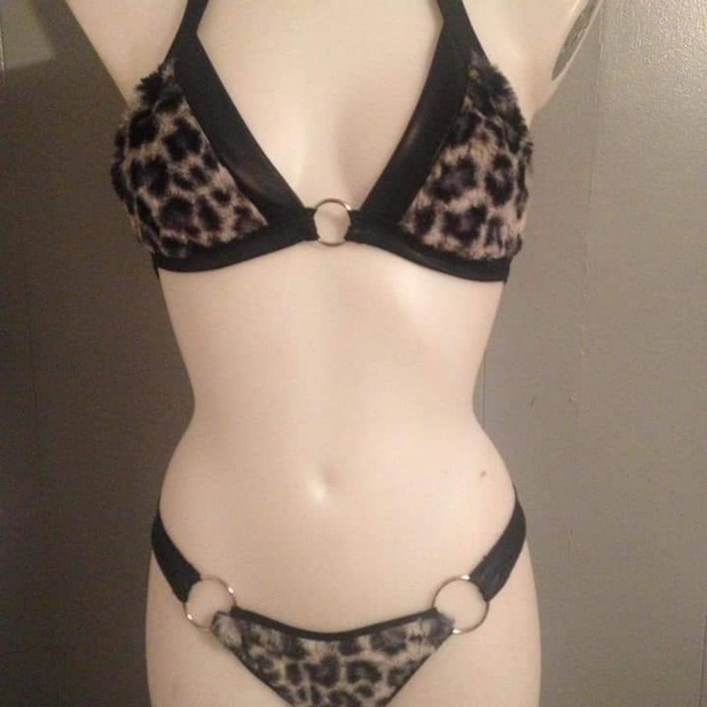 Sexy bikini in fur Made by myself 💗